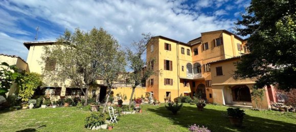 Квартира с 5 спальнями в Фабриано, Италия № 166763 4