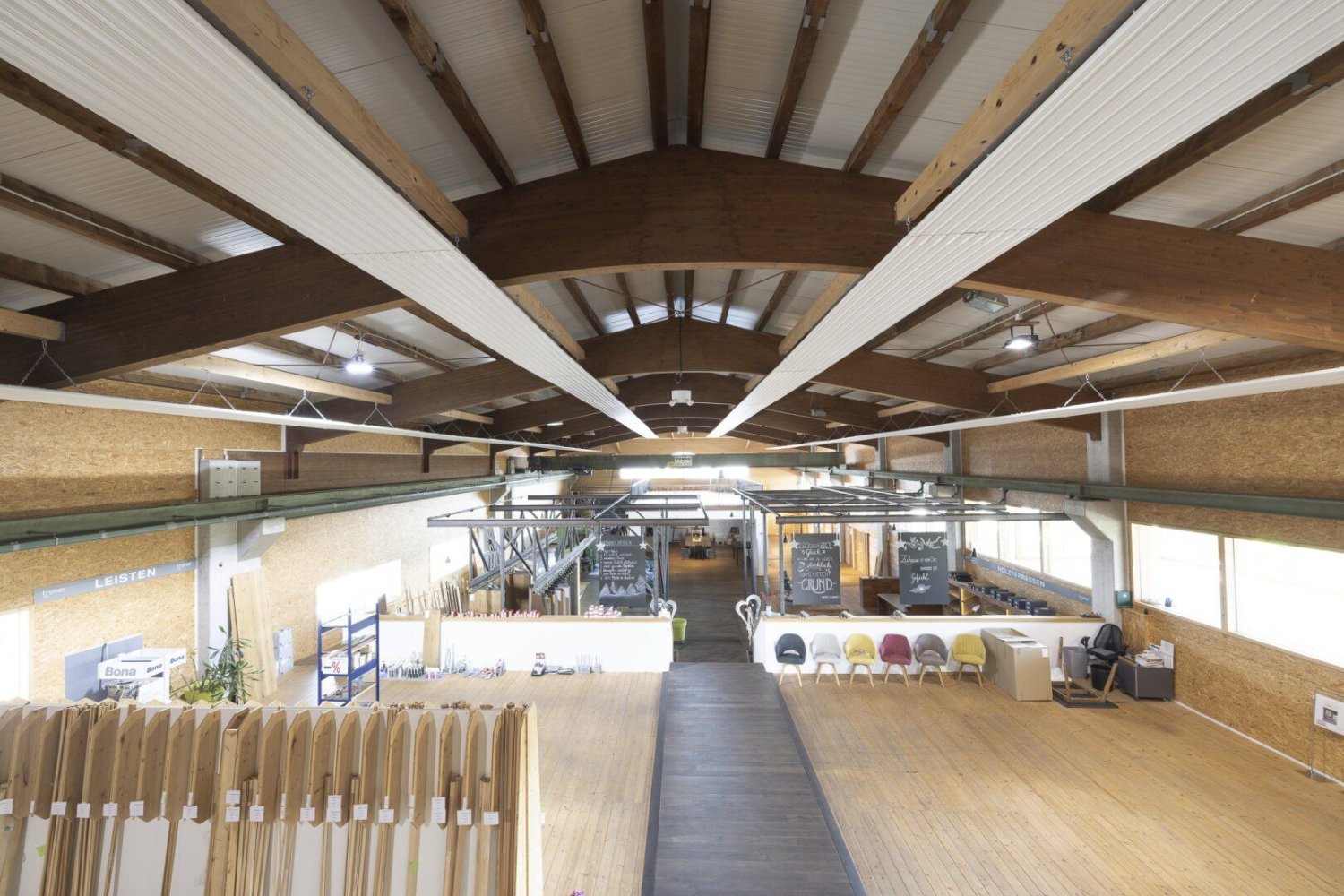 2474m² Office in Palting, Austria No. 217145