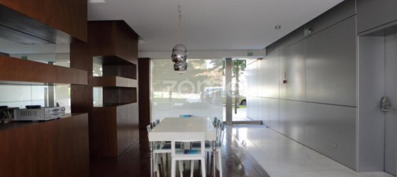 4 bedrooms Apartment in Lisbon, Portugal No. 80810 7