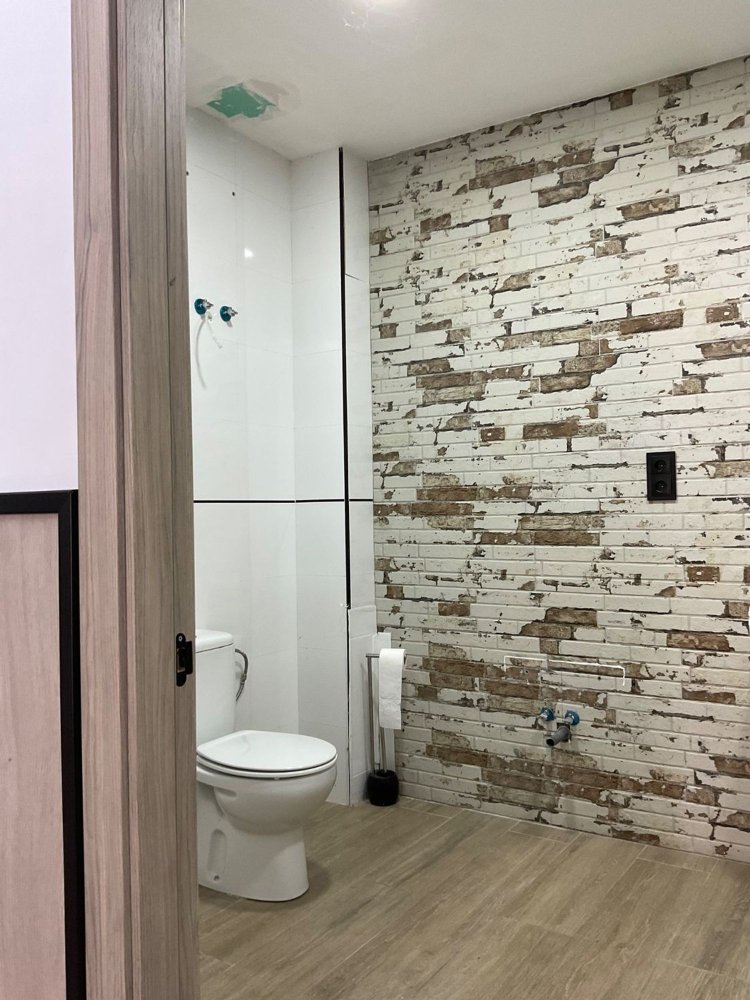 Imóvel comercial em Alcala de Henares, Spain 105 m² N.º 178690