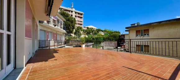 2 bedrooms Apartment in Varazze, Italy No. 294198 2