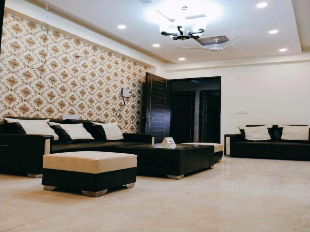 2 bedrooms House in Noida, India No. 65231
