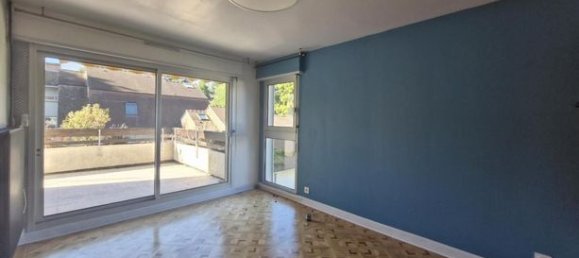 3 bedrooms Apartment in Evreux, France No. 357355 2