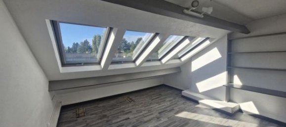 3 bedrooms Apartment in Evreux, France No. 357355 8