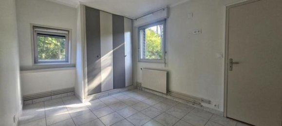 3 bedrooms Apartment in Evreux, France No. 357355 6