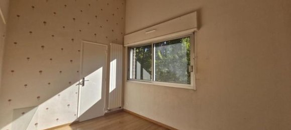 3 bedrooms Apartment in Evreux, France No. 357355 7
