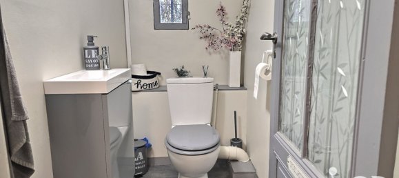 Casa de 3 dormitorios en Le Charme, France No. 326890 10