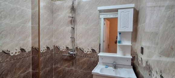 Apartamento de 3 dormitorios en Baku, Azerbaijan No. 1895 14