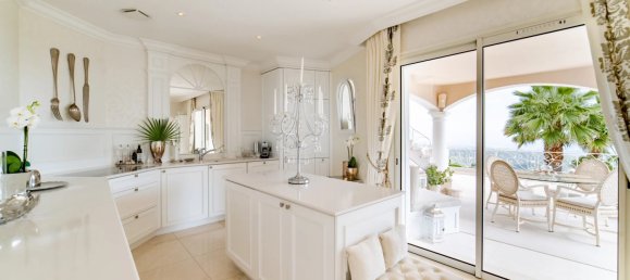 4 Schlafzimmer Villa in Tourrettes-sur-Loup, France, Nr. 33 9