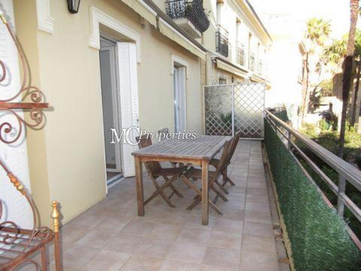 Apartamento com 2 quartos em condomínio em Grasse, France N.º 11364