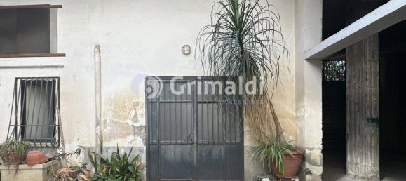 Квартира с 3 спальнями в Ачерра, Италия № 378592 11