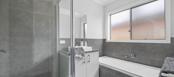 4 bedrooms House in Wyndham Vale, Australia No. 79 8