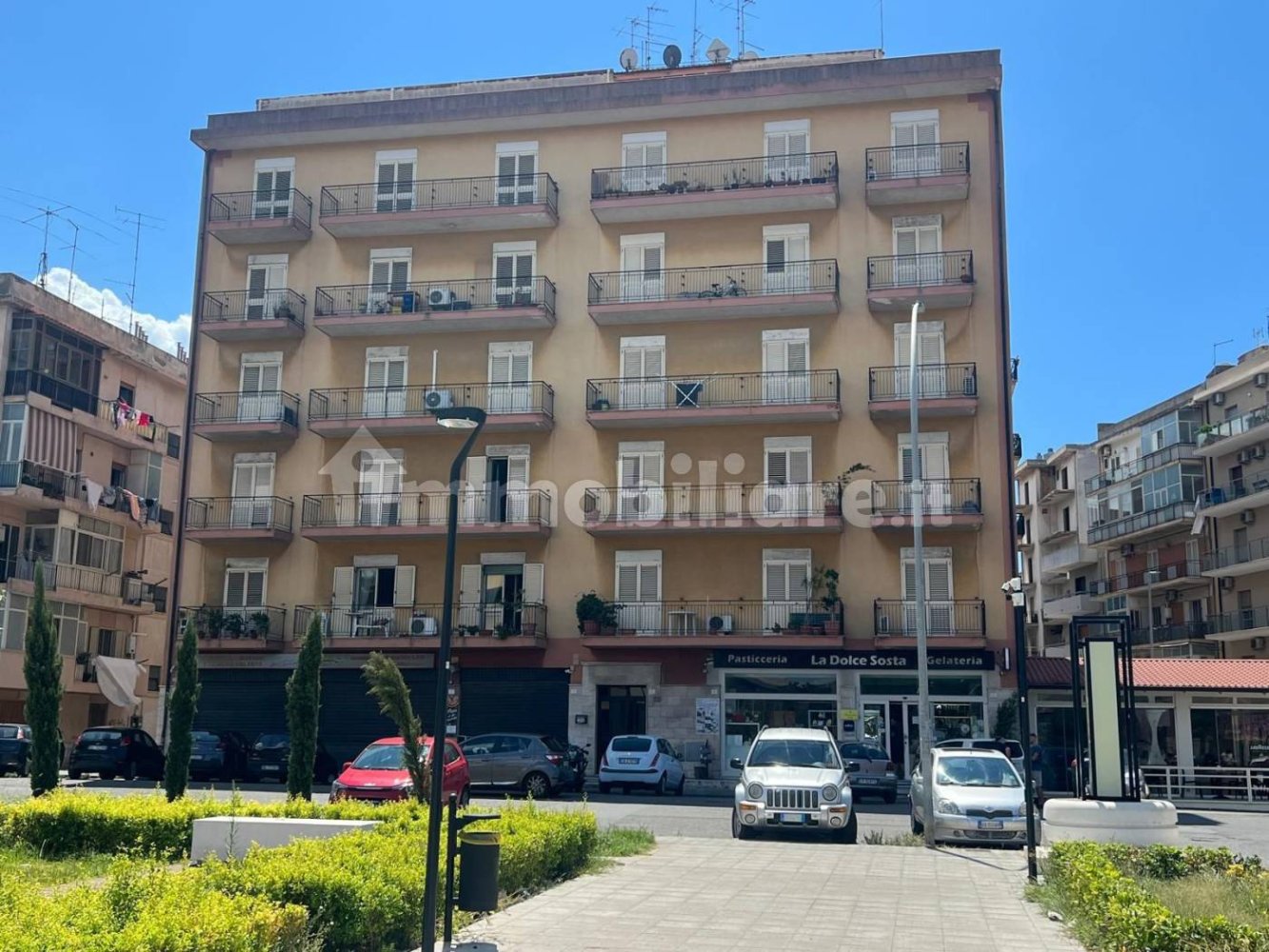 3 bedrooms Apartment in Reggio Calabria, Italy No. 343937