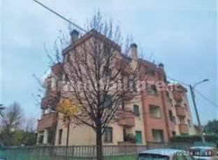 4 bedrooms Apartment in Legnano, Italy No. 259559