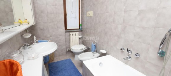 4 rooms Apartment in Olgiate Molgora, Italy No. 16464 25