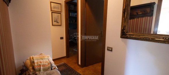 4 rooms Apartment in Olgiate Molgora, Italy No. 16464 13