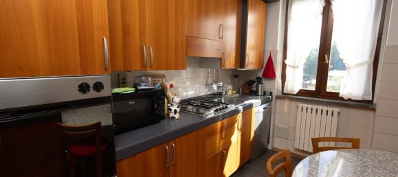 4 rooms Apartment in Olgiate Molgora, Italy No. 16464 10