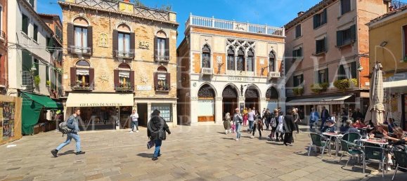 5 rooms Building in Venice, Italy No. 20315 20