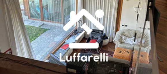 12 rooms Villa in Erba, Italy No. 2829 3