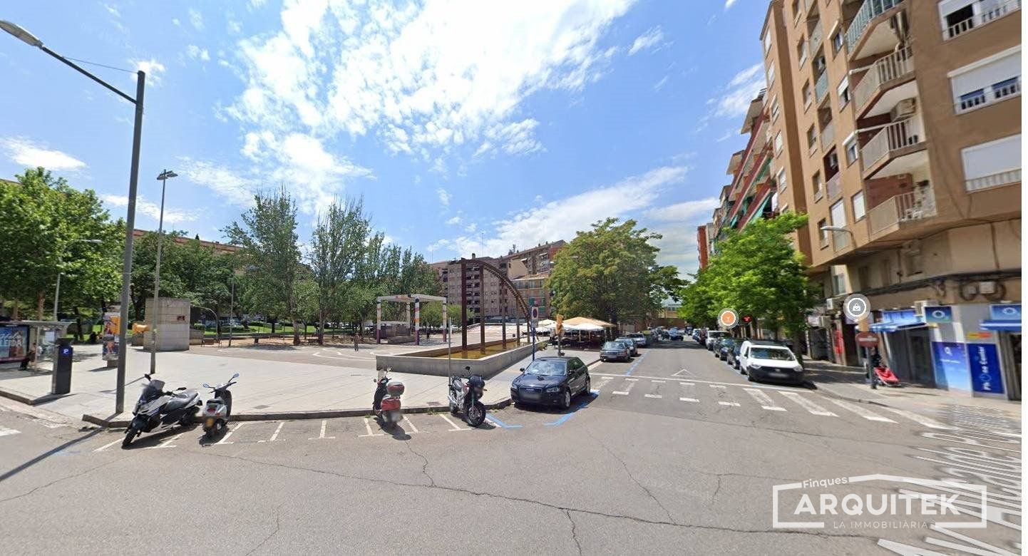 Imóvel comercial em Lleida, Spain 218 m² N.º 184595