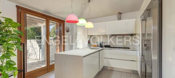 3 bedrooms Villa in Albavilla, Italy No. 129706 22