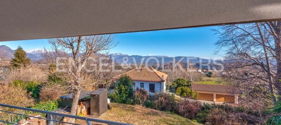 3 bedrooms Villa in Albavilla, Italy No. 129706 10