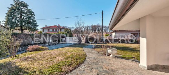 3 bedrooms Villa in Albavilla, Italy No. 129706 48