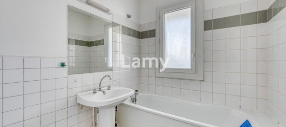 Квартира с 3 комнатами в Лормон, Франция № 279339 10