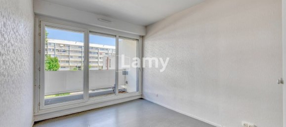 Квартира с 3 комнатами в Лормон, Франция № 279339 14