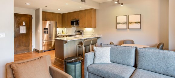 1 Schlafzimmer Cafe / Restaurant in Avon, USA, Nr. 560256 8