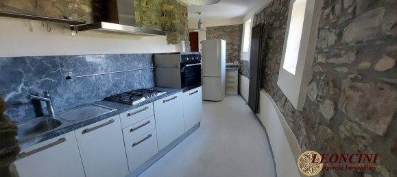 5 bedrooms House in Aulla, Italy No. 349464 16