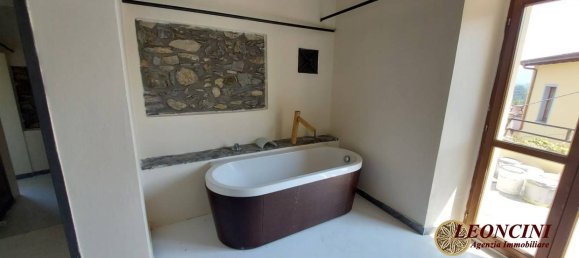 5 bedrooms House in Aulla, Italy No. 349464 22