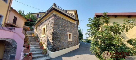 5 bedrooms House in Aulla, Italy No. 349464 12