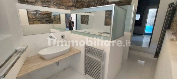 5 bedrooms House in Aulla, Italy No. 349464 9