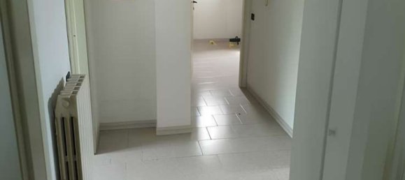 6-Zimmer Wohnung in Besnate, Italy, Nr. 187559 8