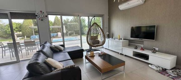 4 bedrooms House in Palodeia, Cyprus No. 15135 3