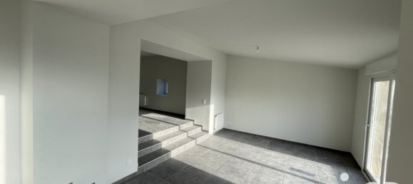 3 bedrooms House in Fleigneux, France No. 210938 3