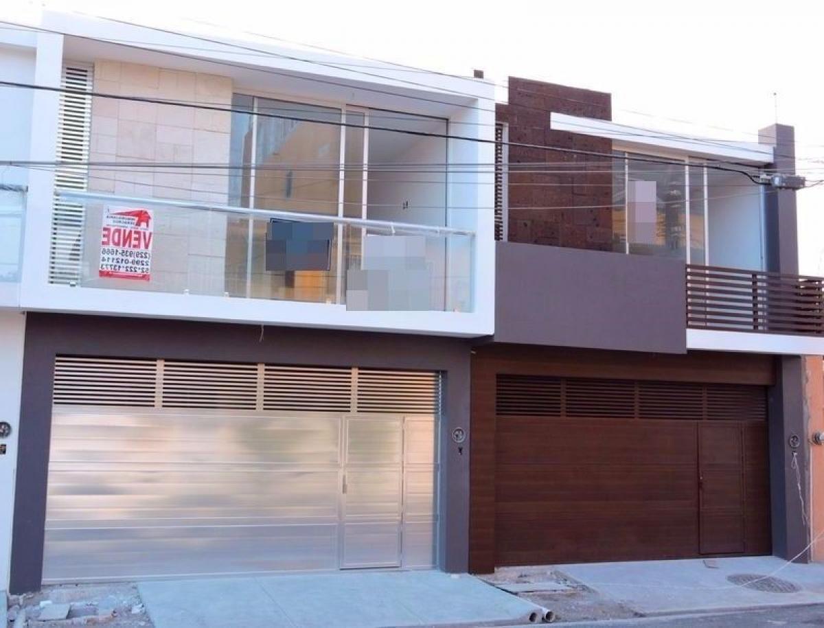 3 bedrooms House in Veracruz, Mexico No. 208897