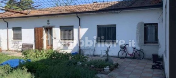 Дом с 1 спальней в Йоланда ди Савоя, Италия № 25093 11