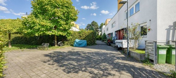 Adosado de 4 habitaciónes en Stuttgart, Germany No. 325760 9