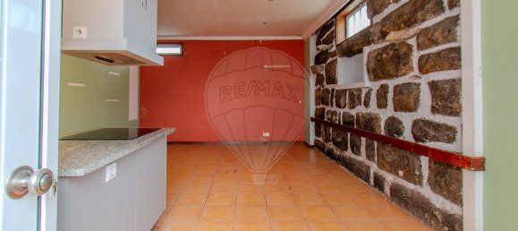 6 bedrooms House in Rio Tinto, Portugal No. 26700 30