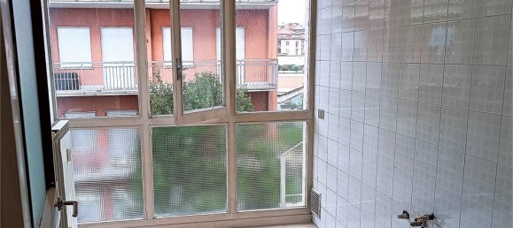 1 bedroom Apartment in Bergamo, Italy No. 320569 7
