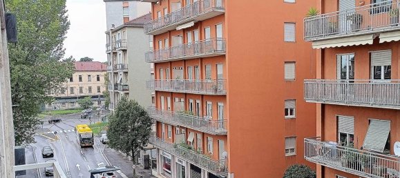 1 bedroom Apartment in Bergamo, Italy No. 320569 10