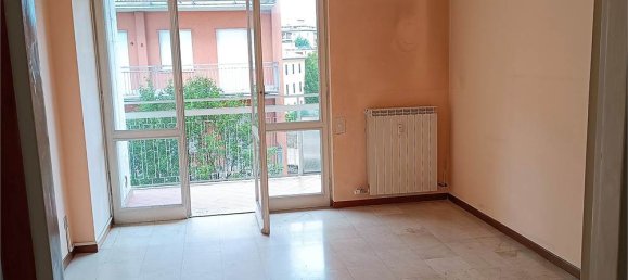 1 bedroom Apartment in Bergamo, Italy No. 320569 6