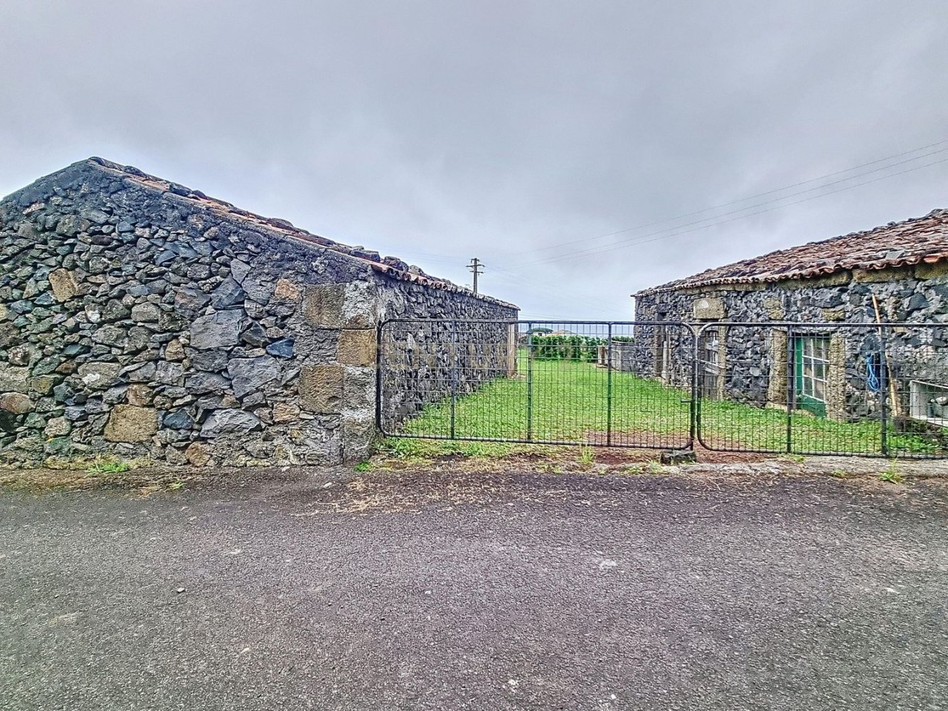 2 bedrooms House in Lajes das Flores, Portugal No. 281201