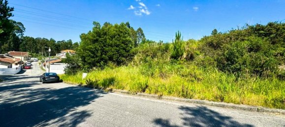 372m² Land in Nogueira da Regedoura, Portugal No. 18341 4