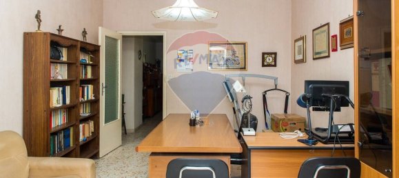 Apartamento T6 em Catania, Italy N.º 302618 21