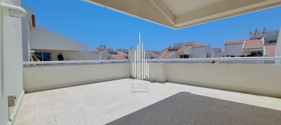 7 bedrooms Villa in Abu Dhabi, UAE No. 24818 8