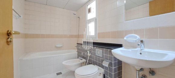 7 bedrooms Villa in Abu Dhabi, UAE No. 24818 29