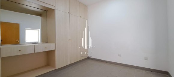 7 bedrooms Villa in Abu Dhabi, UAE No. 24818 19